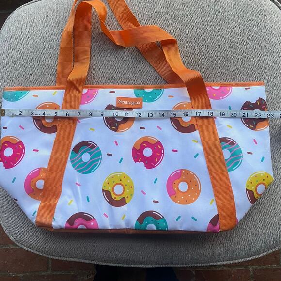 Large cooler bag Neutrogena Donuts Summer Vacation Cruise Beach 13x23 - Picture 4 of 6